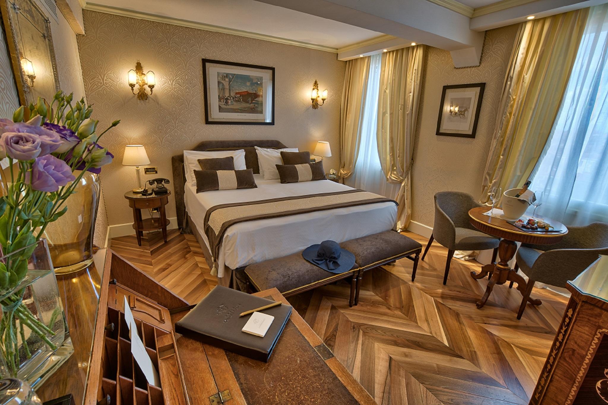 Londra Palace Venezia Εξωτερικό φωτογραφία